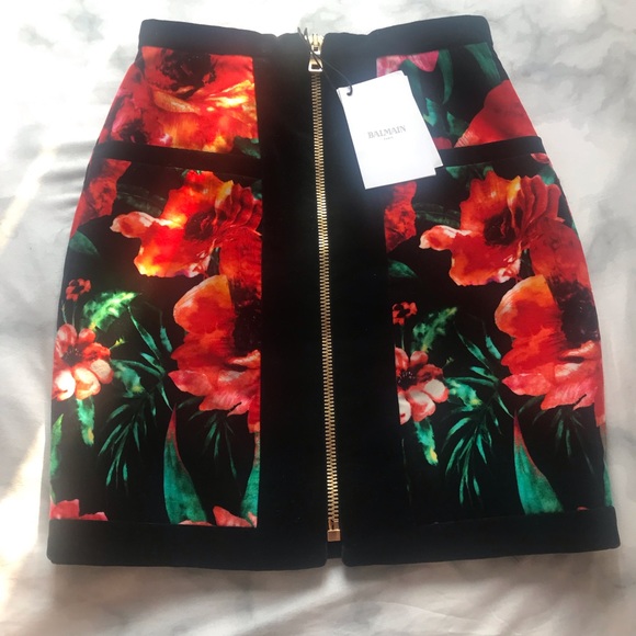 NWT Authentic Balmain Velvet Floral Mini Skirt - Picture 3 of 13